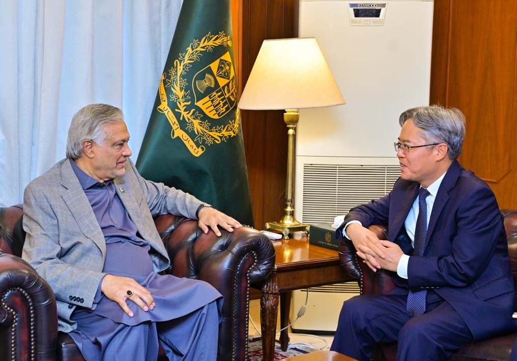 Ambassador Jiang Zaidong Meets with Pakistani Deputy Prime Minister and Foreign Minister Ishaq Dar